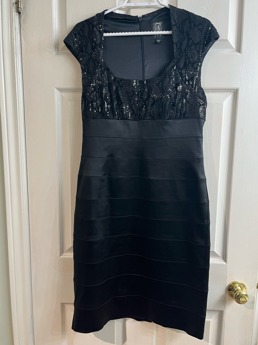 Jax Sequin Cap Sleeve Dress size 12